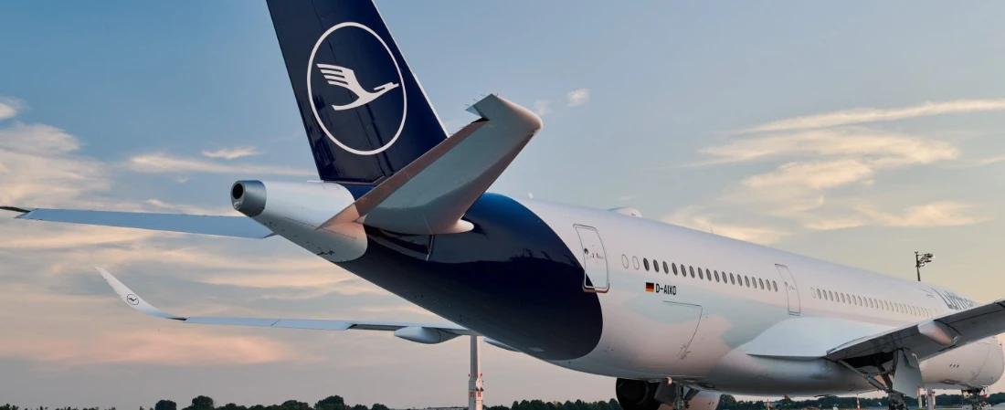 How to Spot a Lie-Flat Seat Before Booking (Without Guessing)
