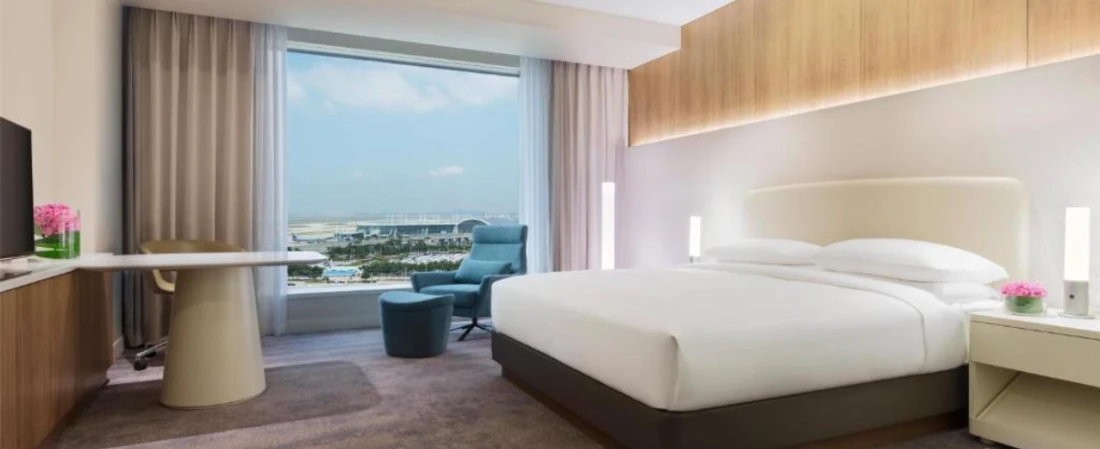 Marriott vs. Hyatt at Airports: Who Does It Better?