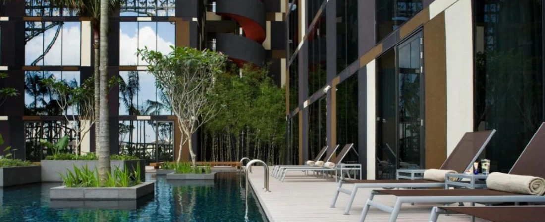 Crowne Plaza Changi: Review & Highlights