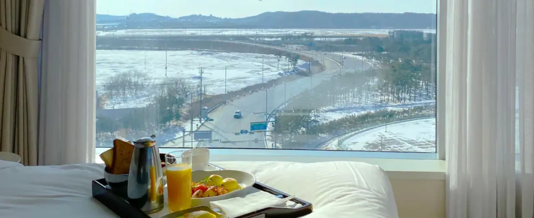 Airport Hotels with the Best Views of the Runway