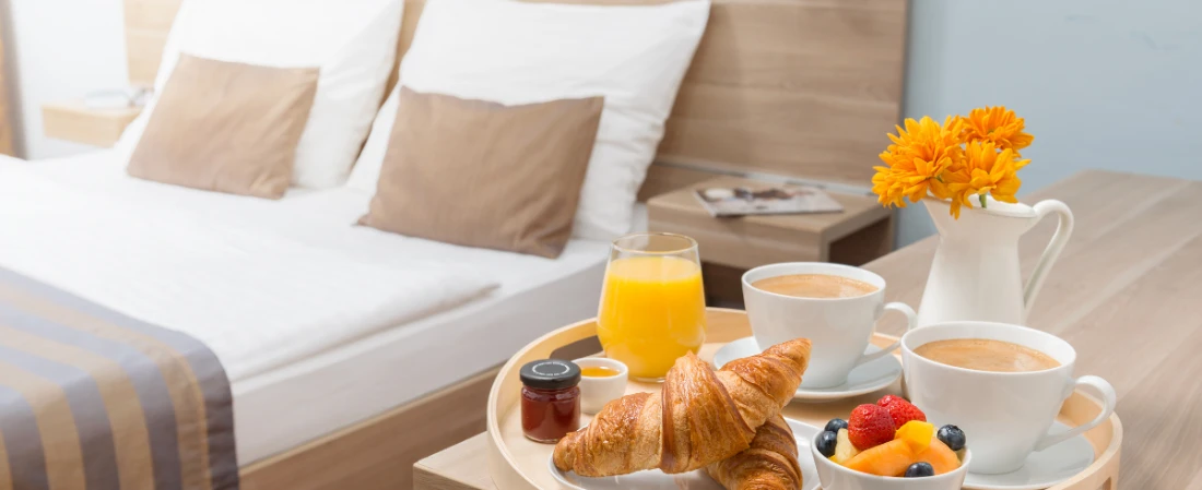 How to Negotiate Rates for Long-Term Hotel Stays