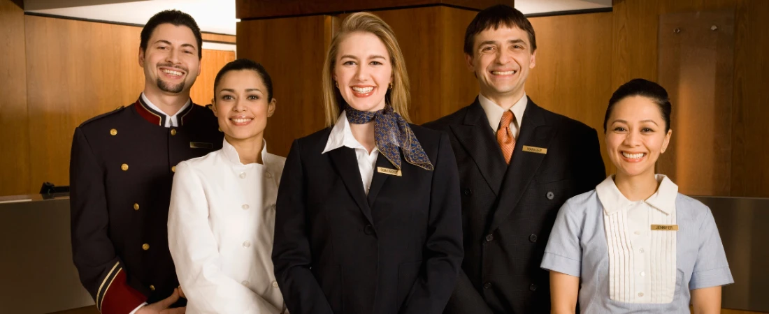 How to Live in a Hotel Full Time: Pros and Cons