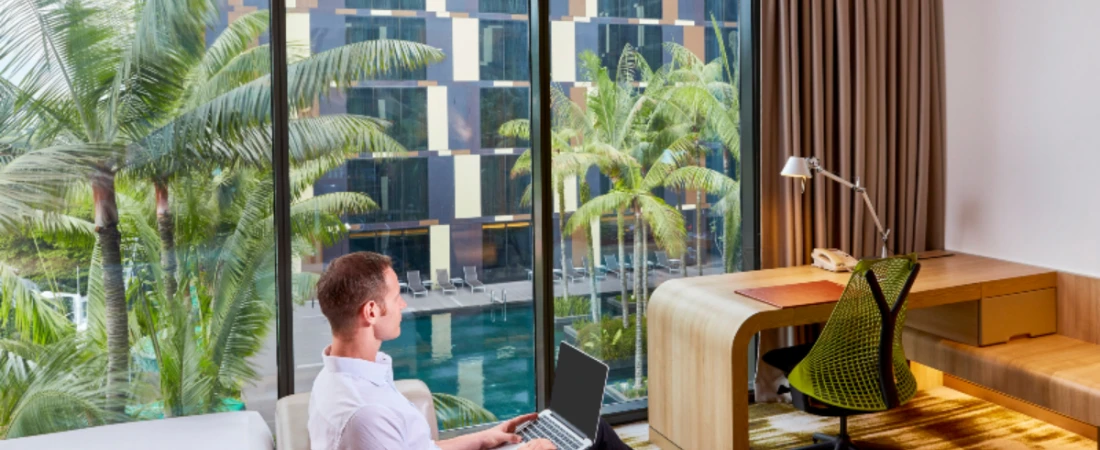 Boutique vs. Big Chain: What’s Better for Business Travel?
